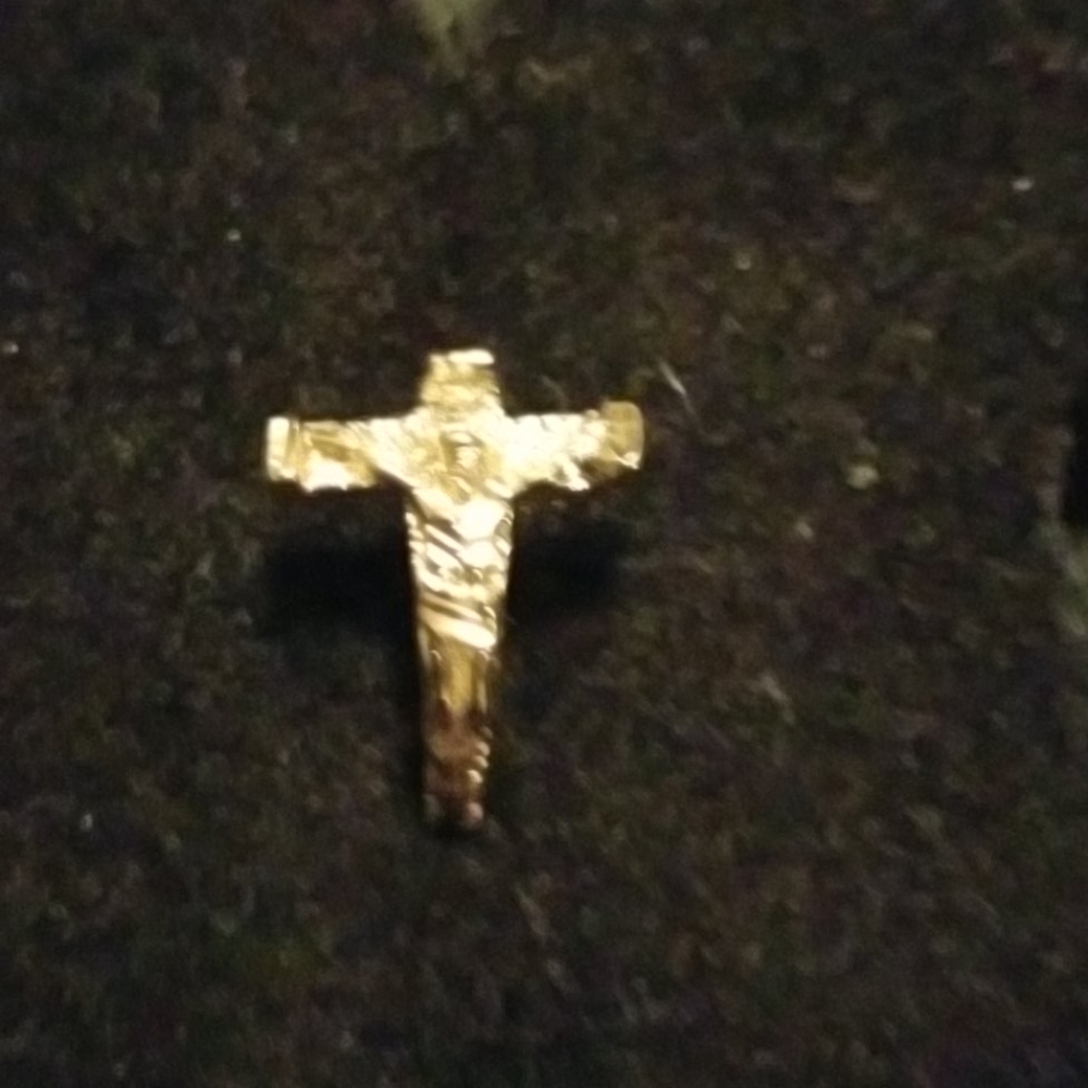 Crucifix Ring - Picture 3 of 6